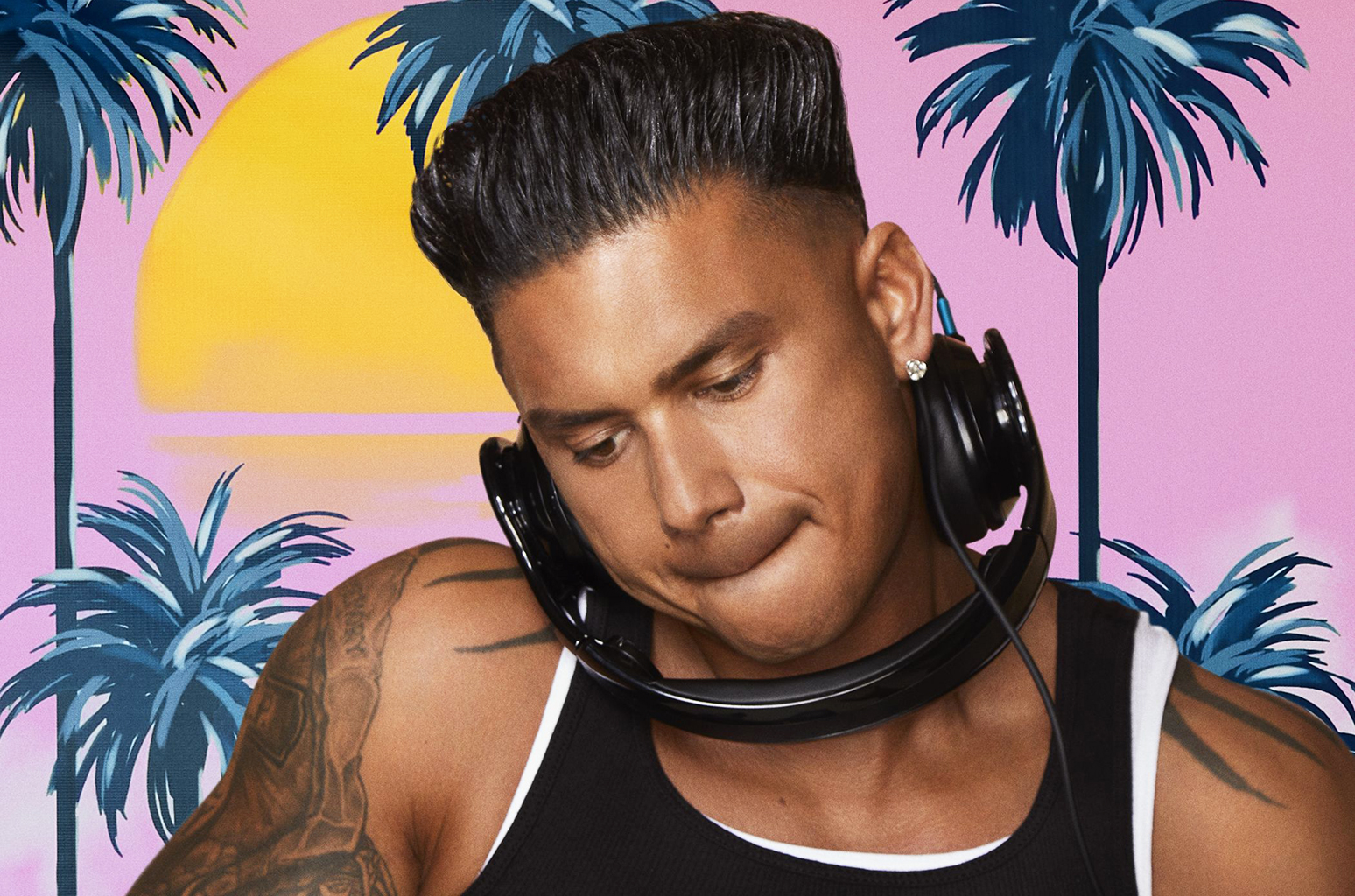 mtv greenlights "double shot at love with dj pauly d & vinny"...